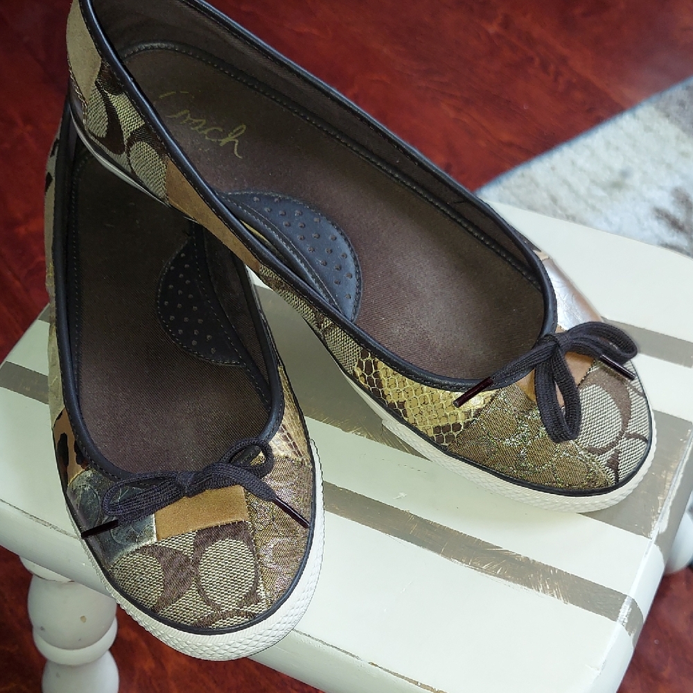 Coach Women's Brown and Tan Flats 8.5